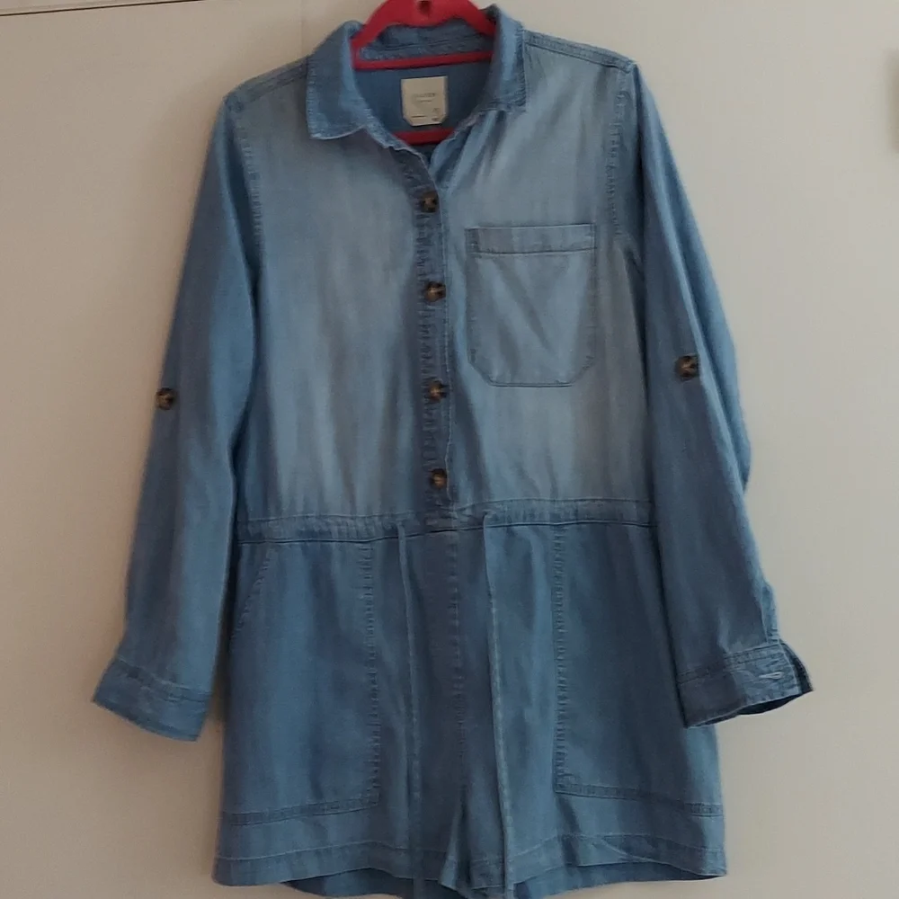 Francesca's Harper Heritage Soft Denim Jumper One Piece Button Shorts outfit M